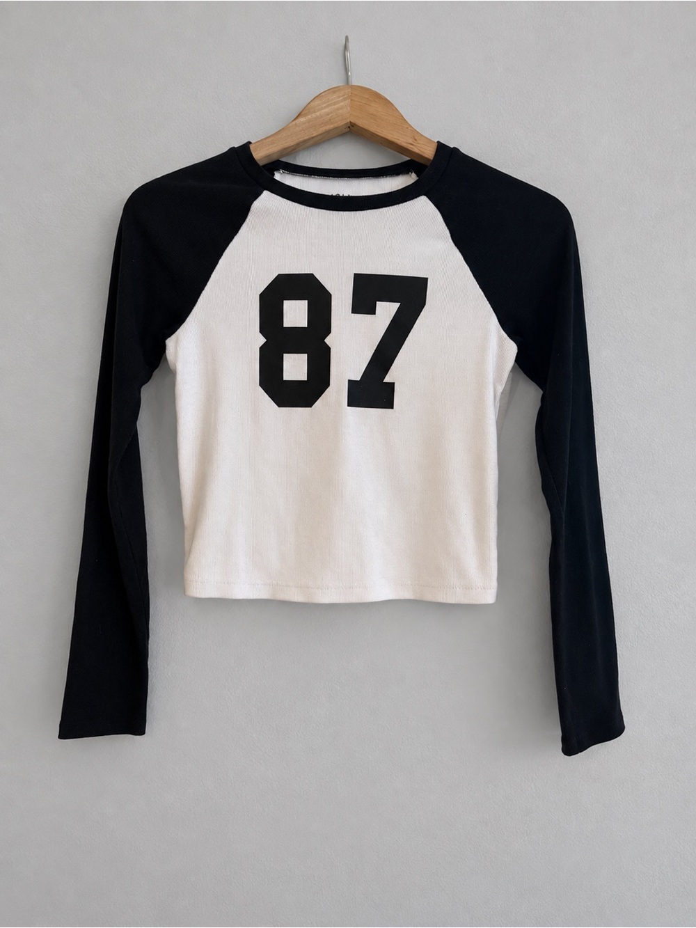 Aeropostale Black & White '87 Raglan Long-Sleeve Tee